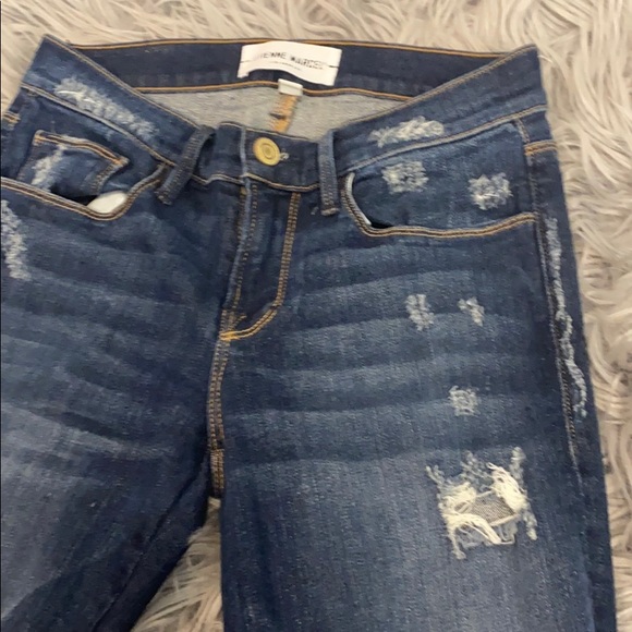 Designer jeans size 26 with red zipper on ankles - Picture 3 of 5